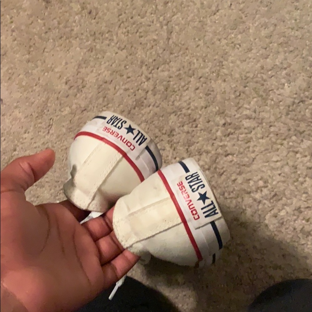 Converse - Picture 3 of 3